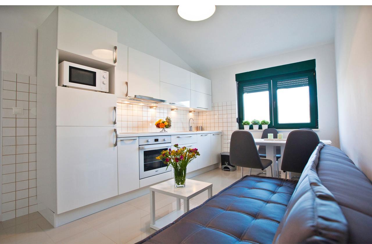 Apartments Roses Stobreč Eksteriør bilde