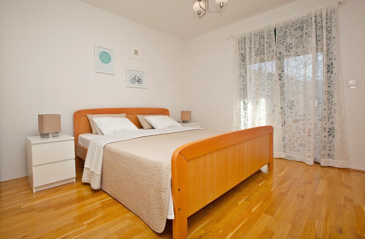 Apartments Roses Stobreč Eksteriør bilde