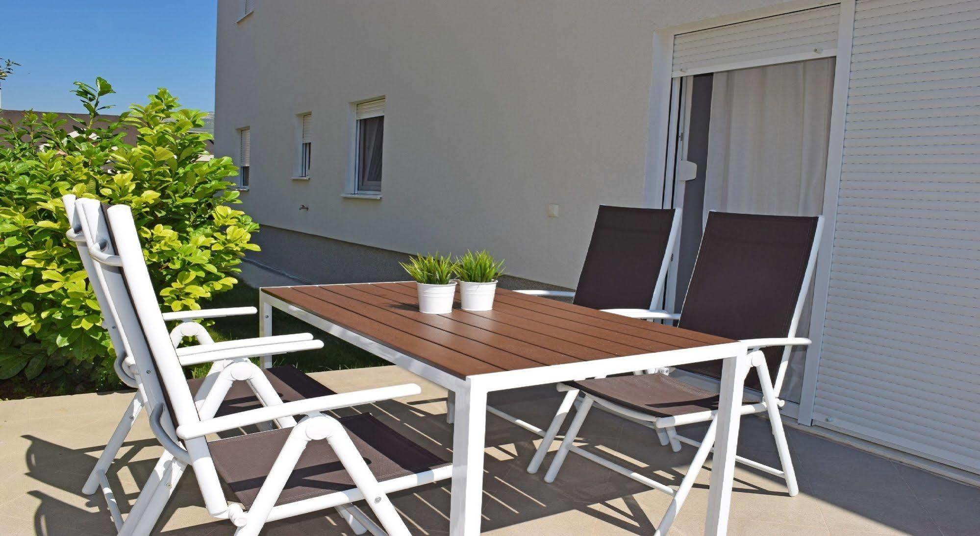 Apartments Roses Stobreč Eksteriør bilde